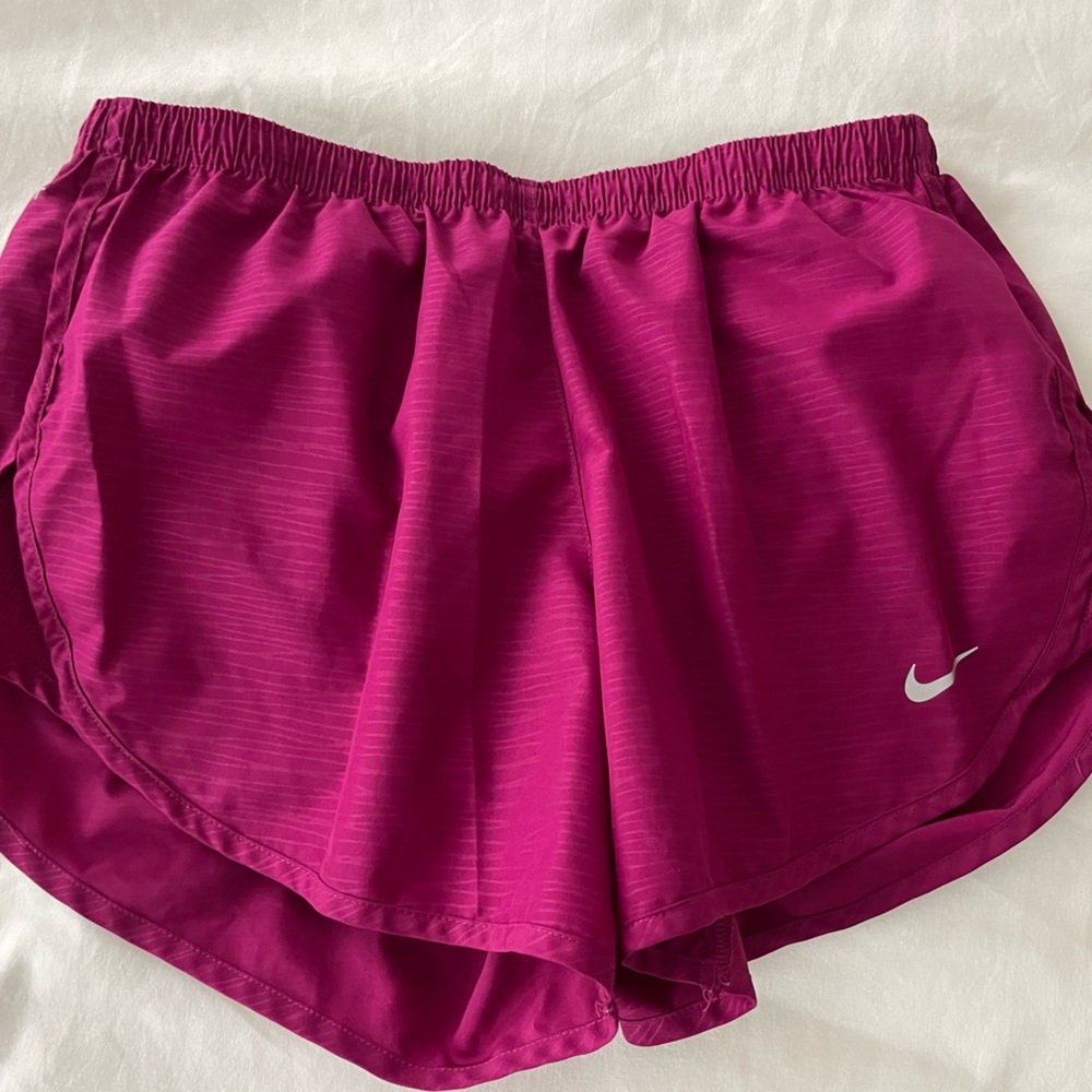 Nike Women’s Dri-fit running shorts. Magenta. Size Small